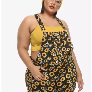 Hot Topic Sunflowers & Skulls Shortalls XL Whimsigoth